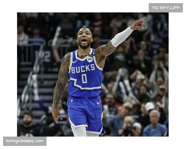 雄鹿对利拉德防守采用预切换与夹击触发保护策略